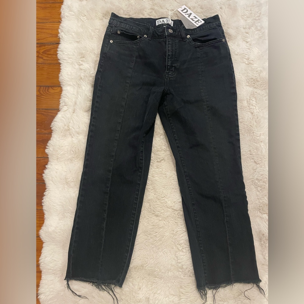 Daze Women's Cropped Black Jeans